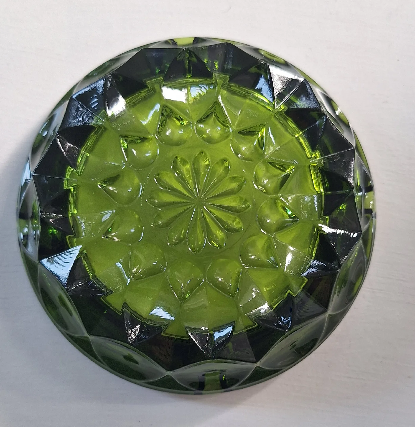 Vintage Anchor Hocking  Green Glass Ashtray image indicator(3)