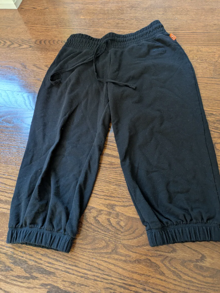 Slazenger Black Cropped Sweatpants thumbnail