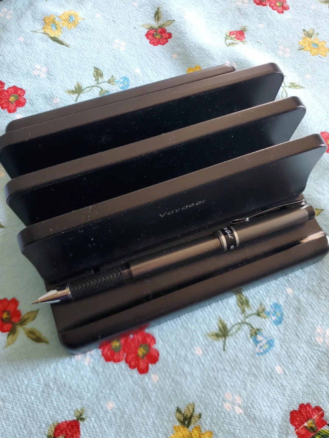 Vaydeer Laptop Vertical Stand image indicator(3)