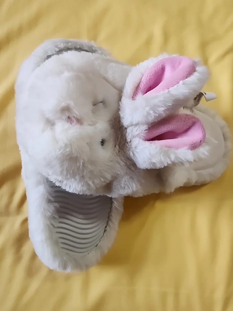 Warm Buddy Bunny Slippers - Size 6/7 image indicator(4)