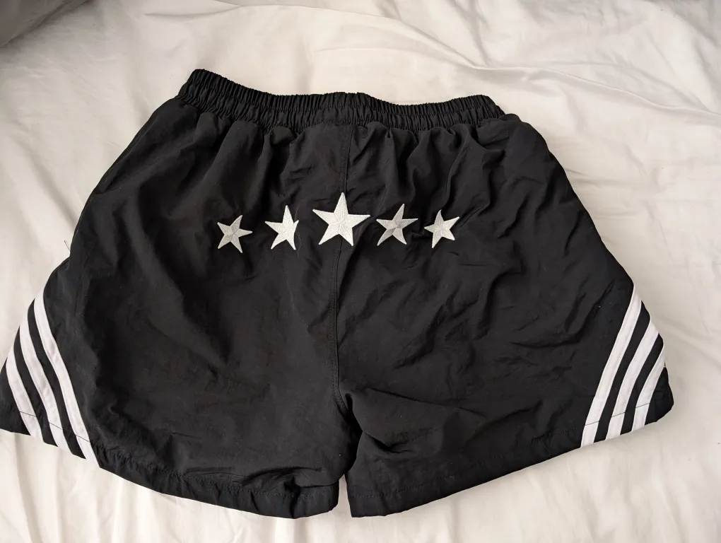 Brand New Fucy Black Shorts Star Motifs Streetwear Size L image indicator(2)