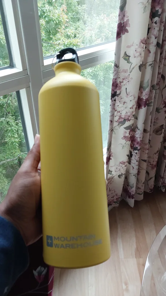 🥕Mountain Warehouse Yellow Water Bottle🥕 thumbnail