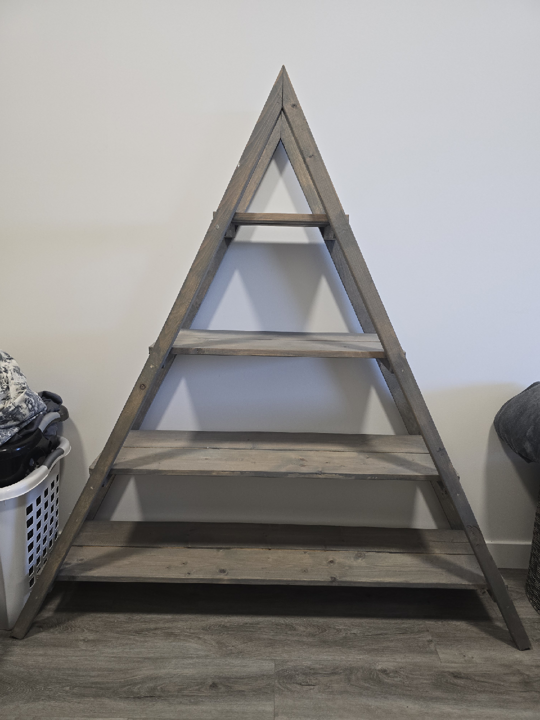 triangle shelf
