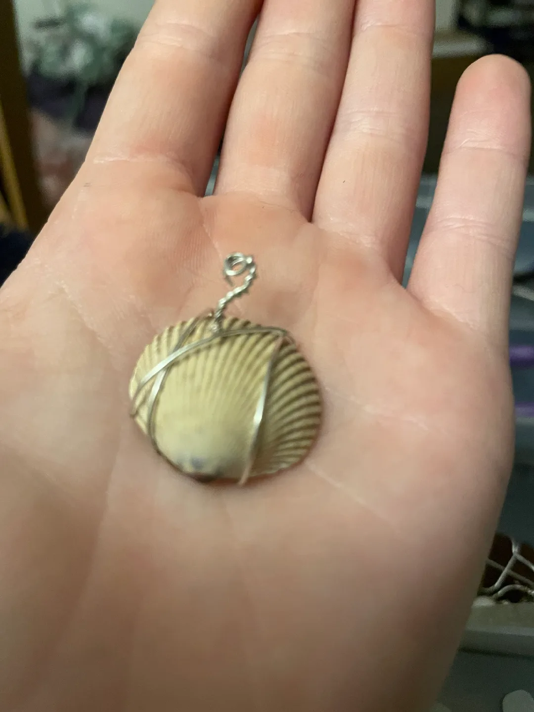 Handmade Sea Shell Pendant thumbnail