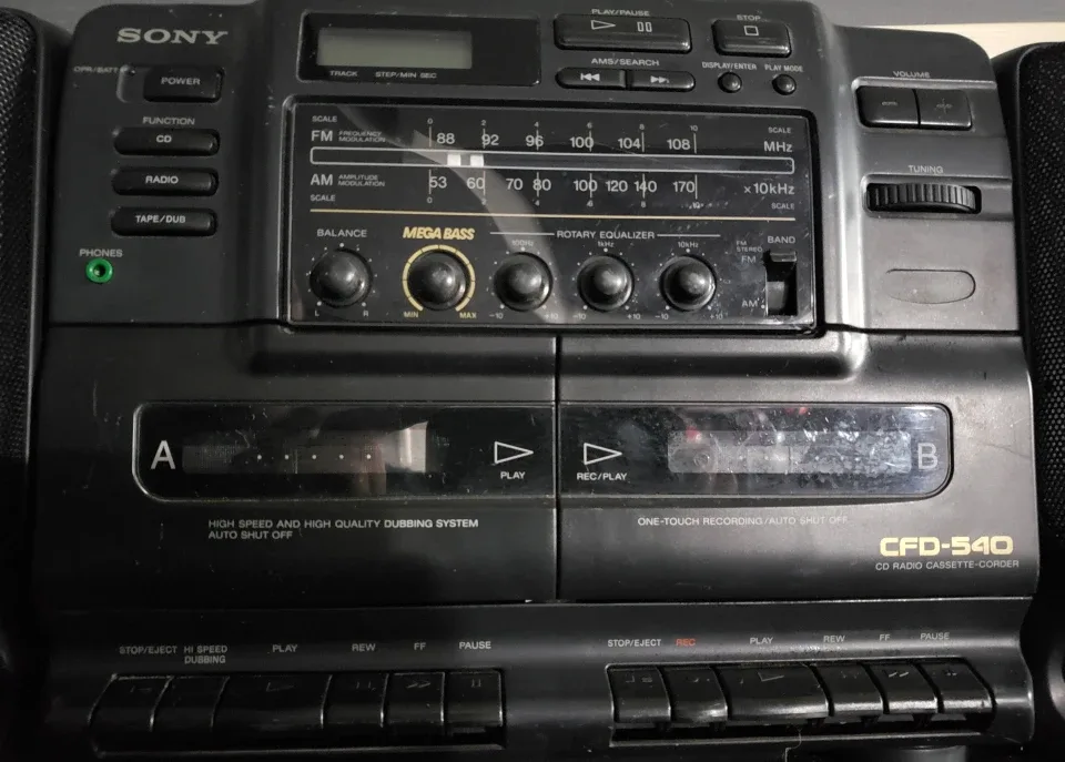 Sony CFD-540 CD/ Radio /Cassette player stereo image indicator(2)