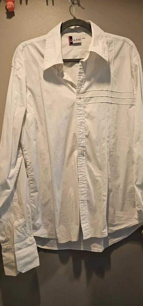 Gsus Industries White Button-Up Shirt - XL image indicator(2)