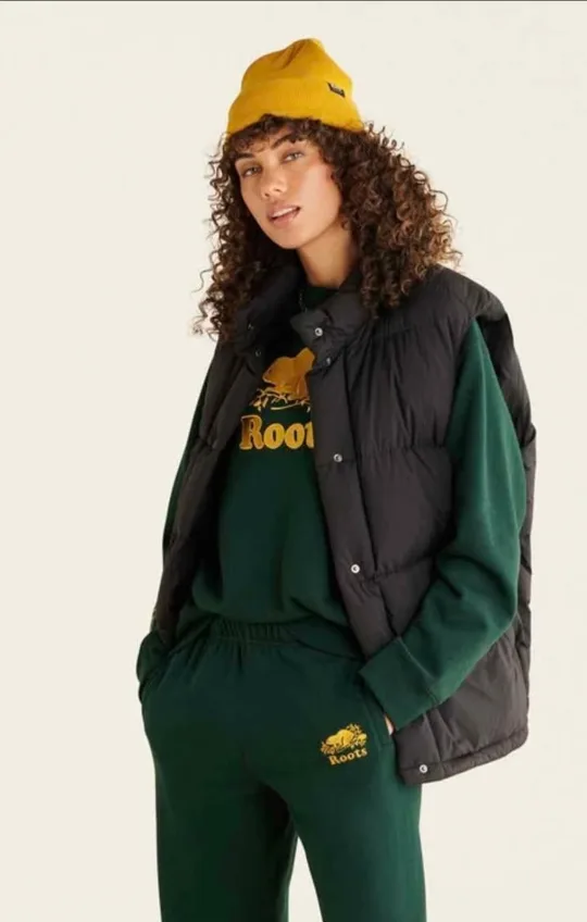 Roots Black Puffer Vest - Ladies LARGE image indicator(3)