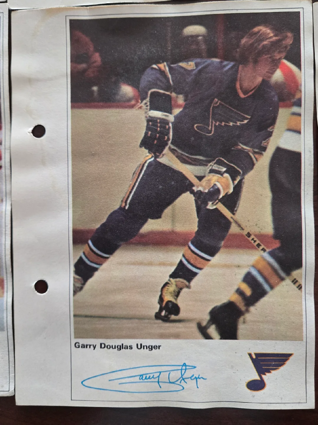 Vintage 1971 Tor. Sun NHL Action Photos. 2 R. Macleish Rookies image indicator(5)