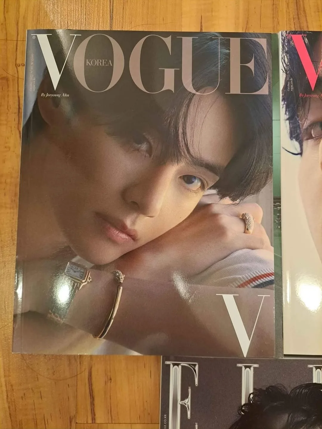 BTS V magazines image indicator(2)