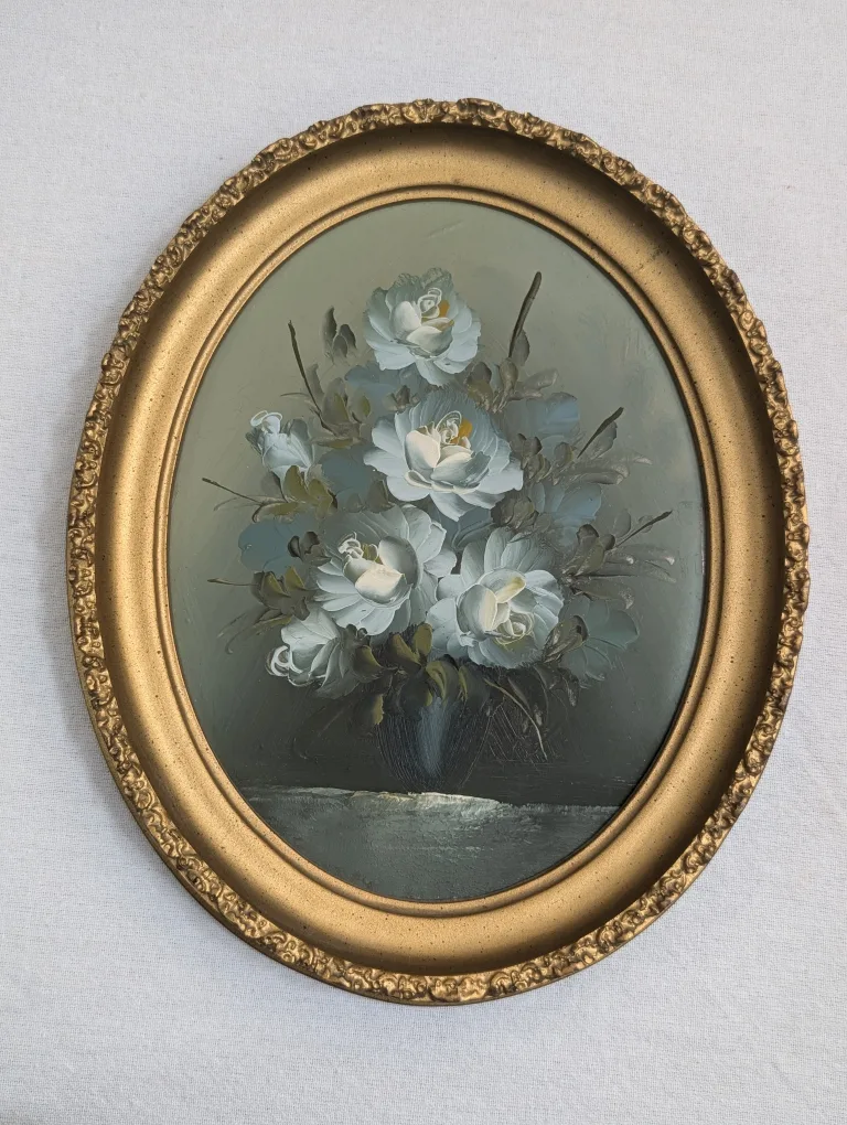 Floral Oil Painting in Gold Oval Frame - Set of 2 image indicator(3)