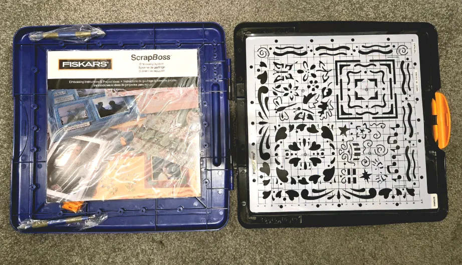 New Fiskars ScrapBoss Embossing System 12x12 image indicator(2)