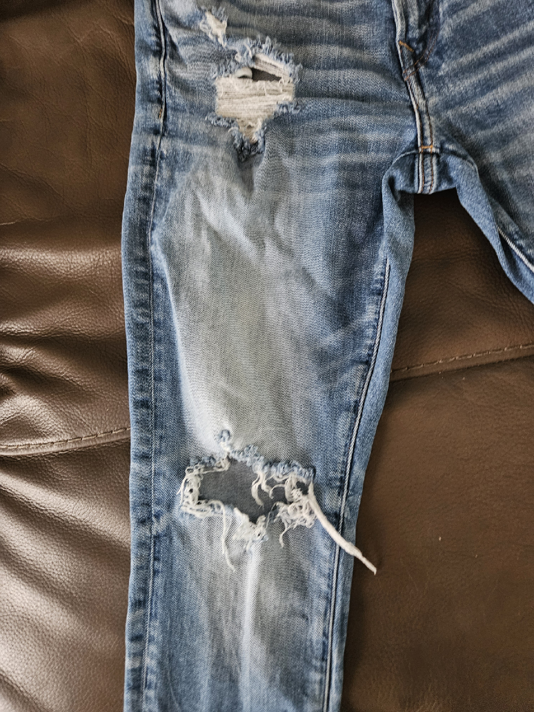 American Eagle Distressed Jeans - photo 4