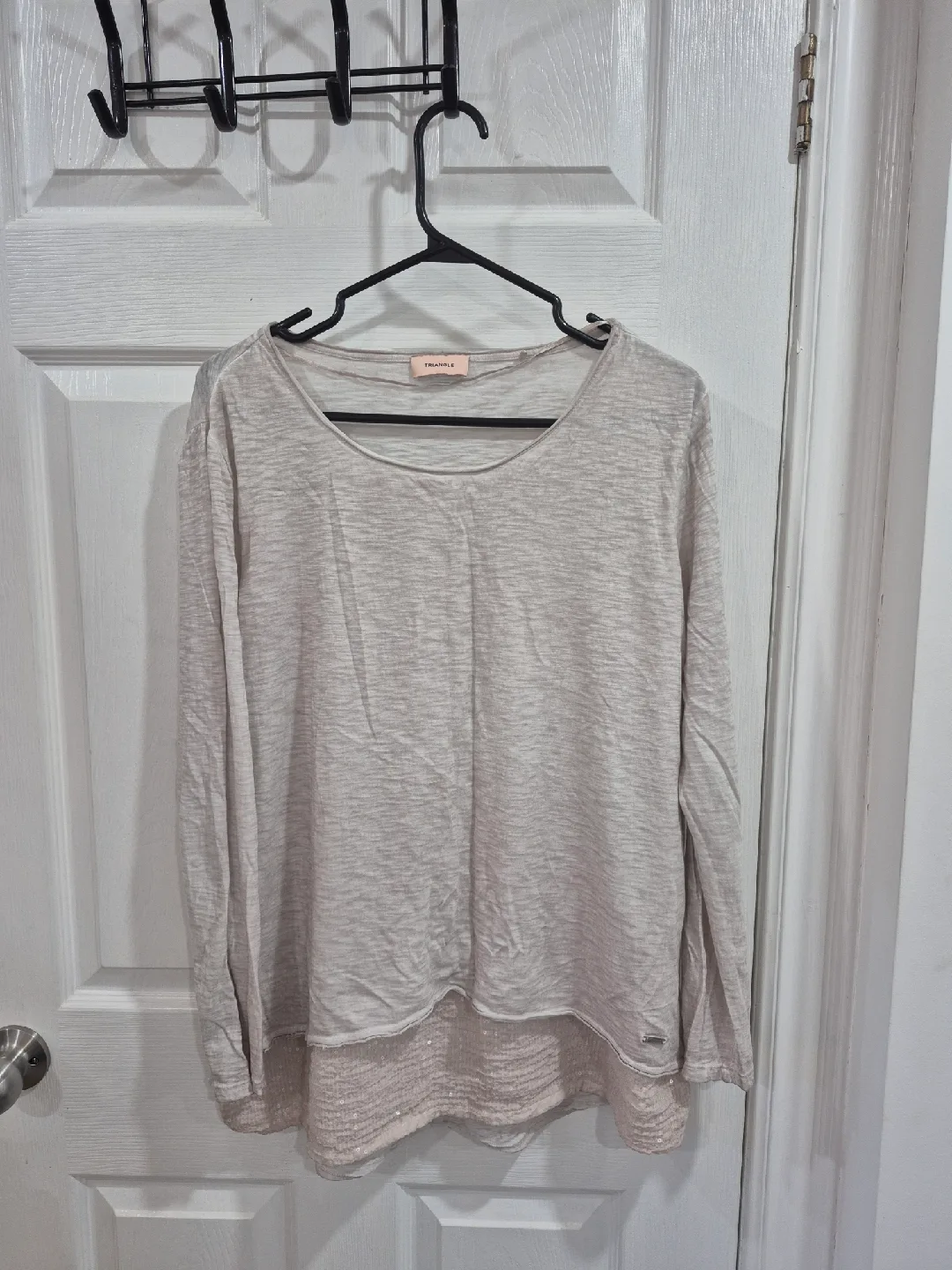 Triangle.Long Sleeve Sequin Top, Size L