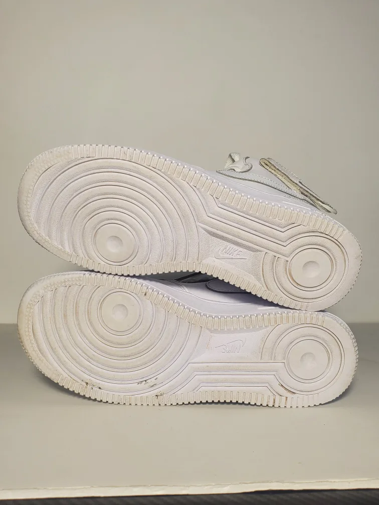 Kids Nike Air Force 1 Mid LE Triple White GS DH2933-111 Size 5Y image indicator(5)