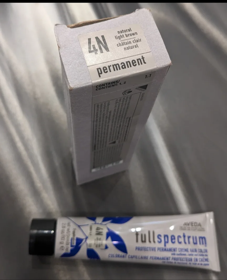 AVEDA hair colour cream / Natural Brown/Full Spectrum image indicator(2)