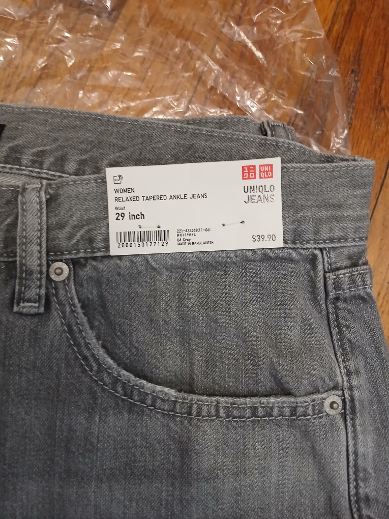 BRAND NEW* Uniqlo Women's Relaxed Tapered Ankle Jeans - Size 29 - photo 3