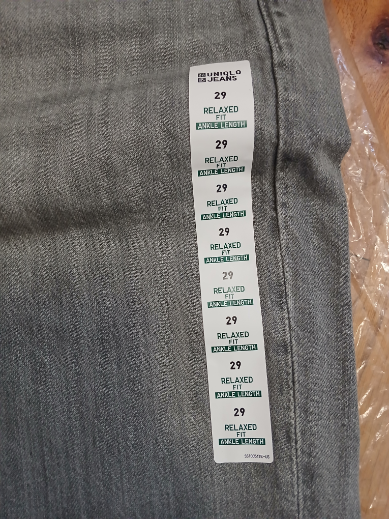 BRAND NEW* Uniqlo Women's Relaxed Tapered Ankle Jeans - Size 29 - photo 4