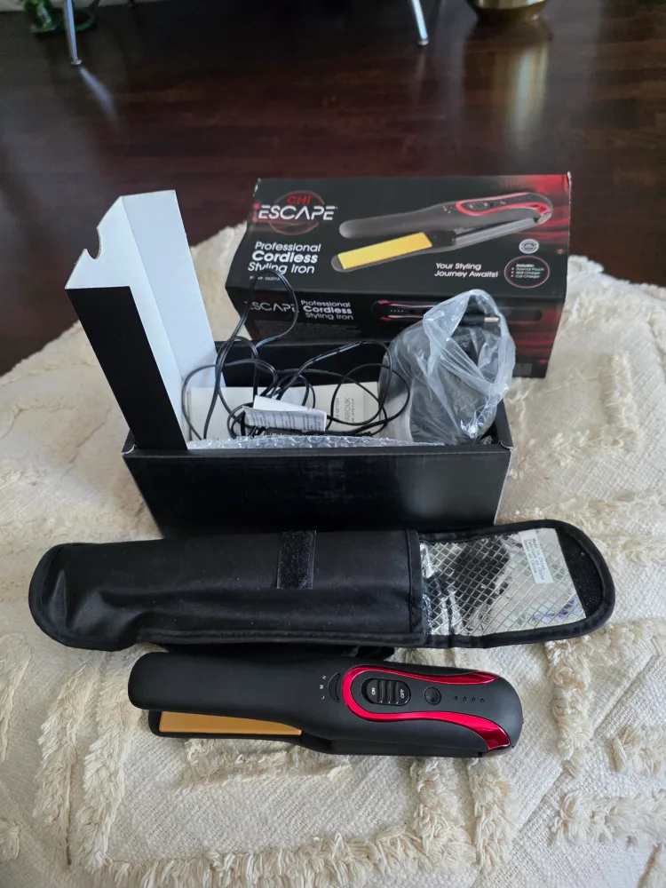 CHI Escape Cordless Styling Iron w/ Case & Box thumbnail