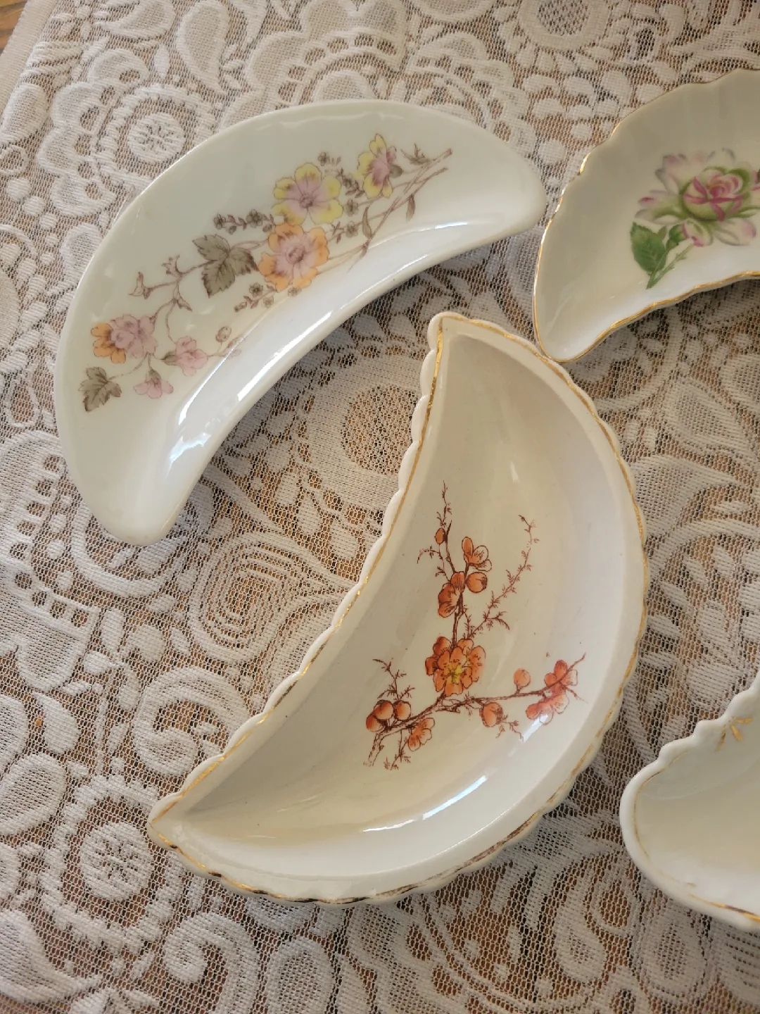 Vintage Victorian Floral Crescent Dishes, Set of 4 image indicator(2)