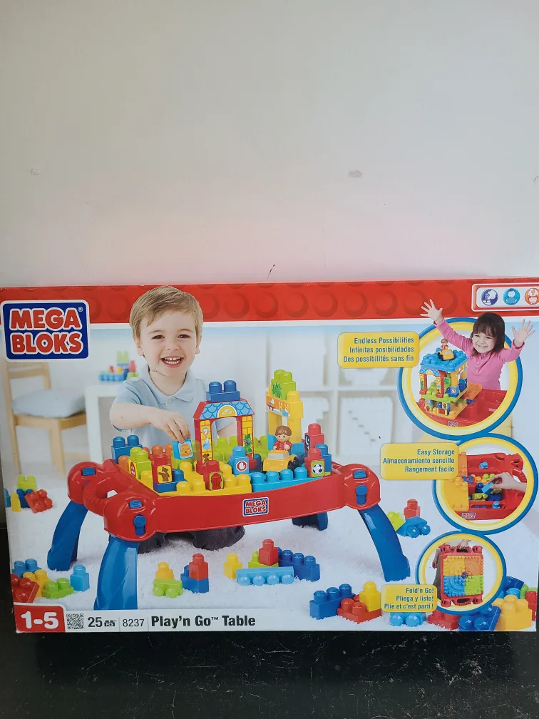 Mega Bloks Play'n Go Table, Ages 1-5 image indicator(3)