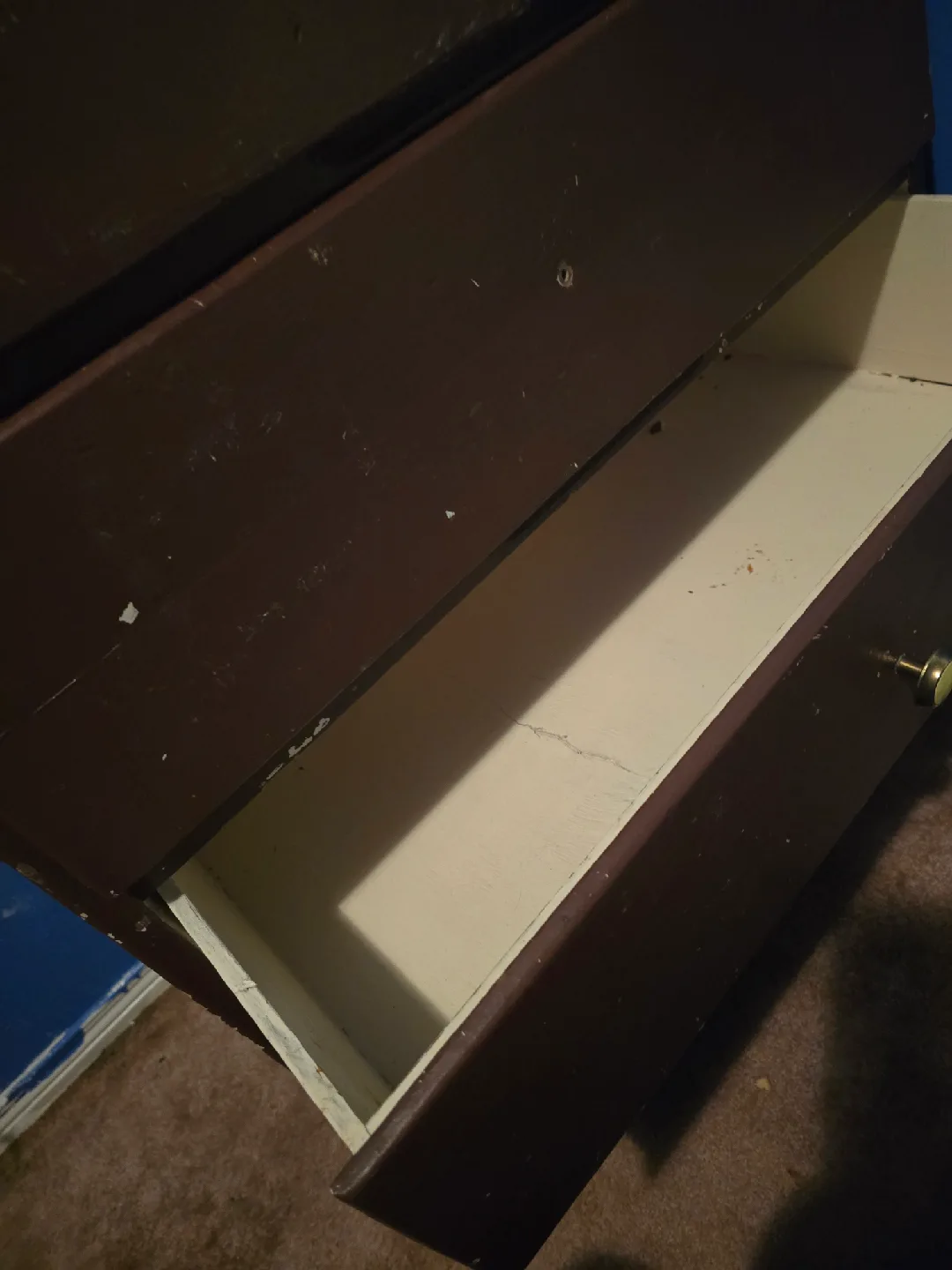 Brown 5-Drawer Dresser image indicator(2)