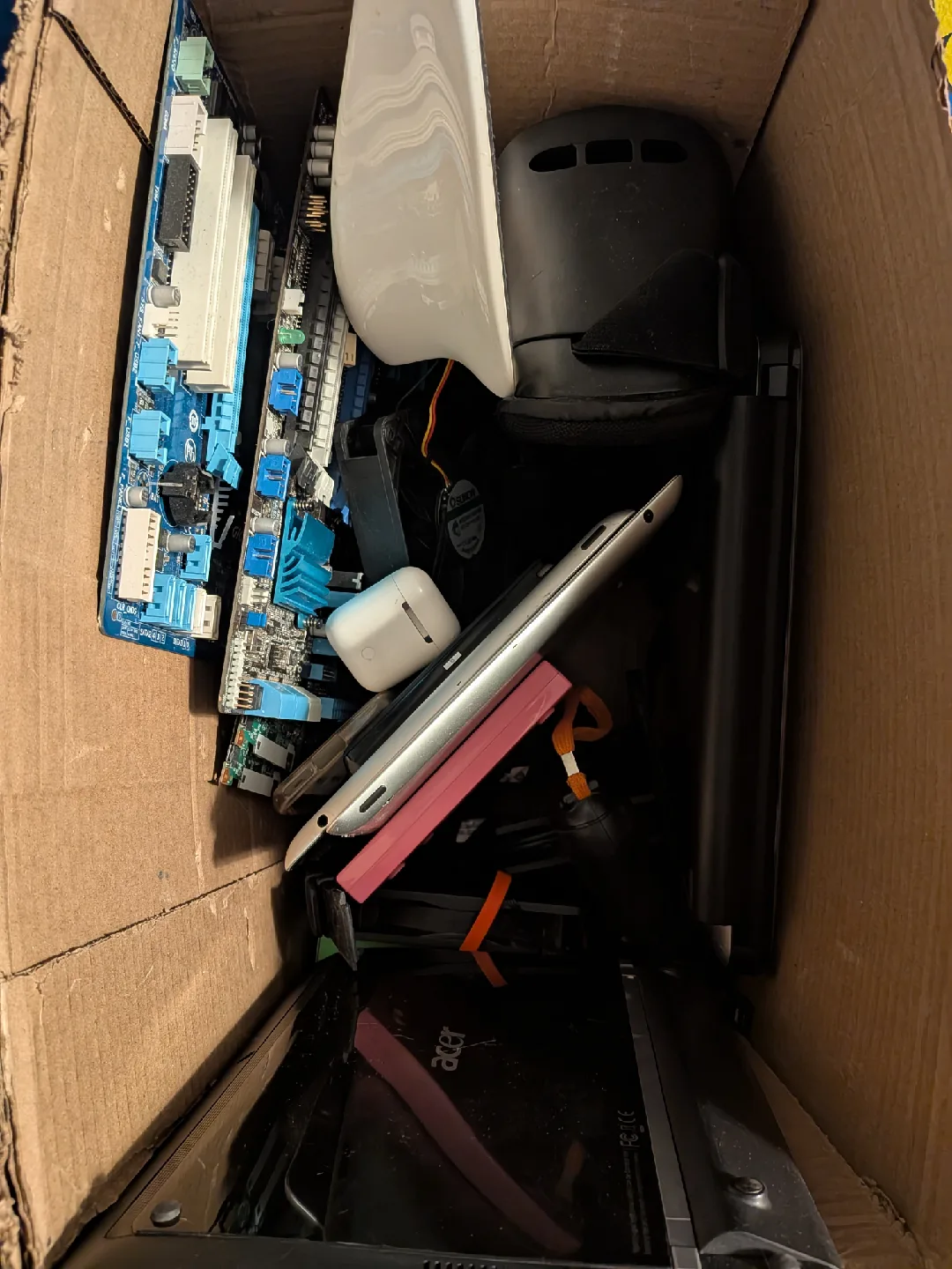 misc electronics box thumbnail