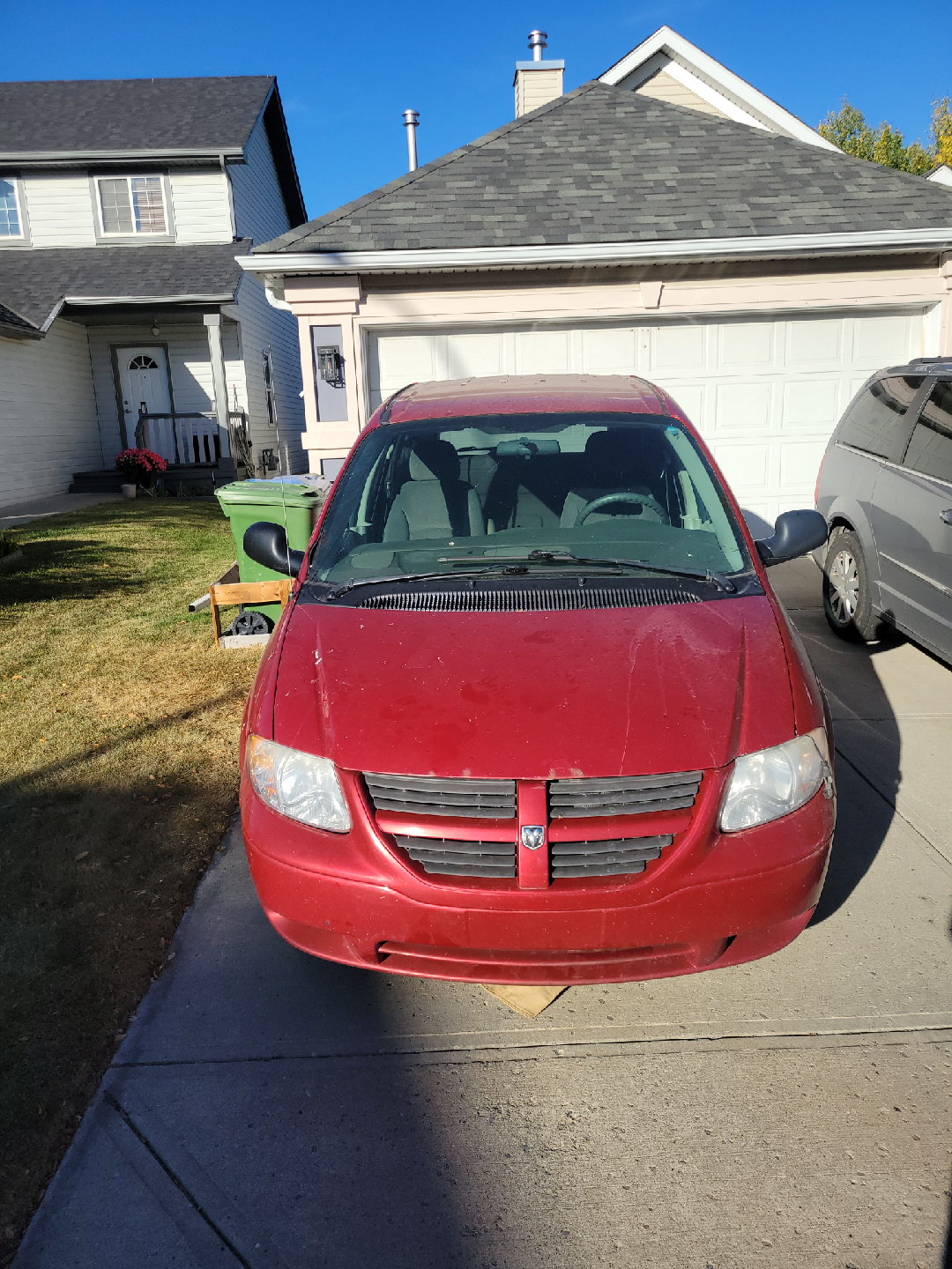 Dodge Grand Caravan - Red Minivan - photo 2