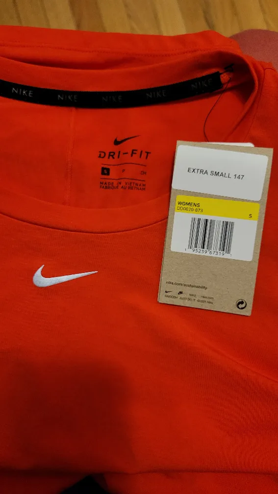 New Nike Dri-FIT Long Sleeve Top - Women's XS image indicator(2)