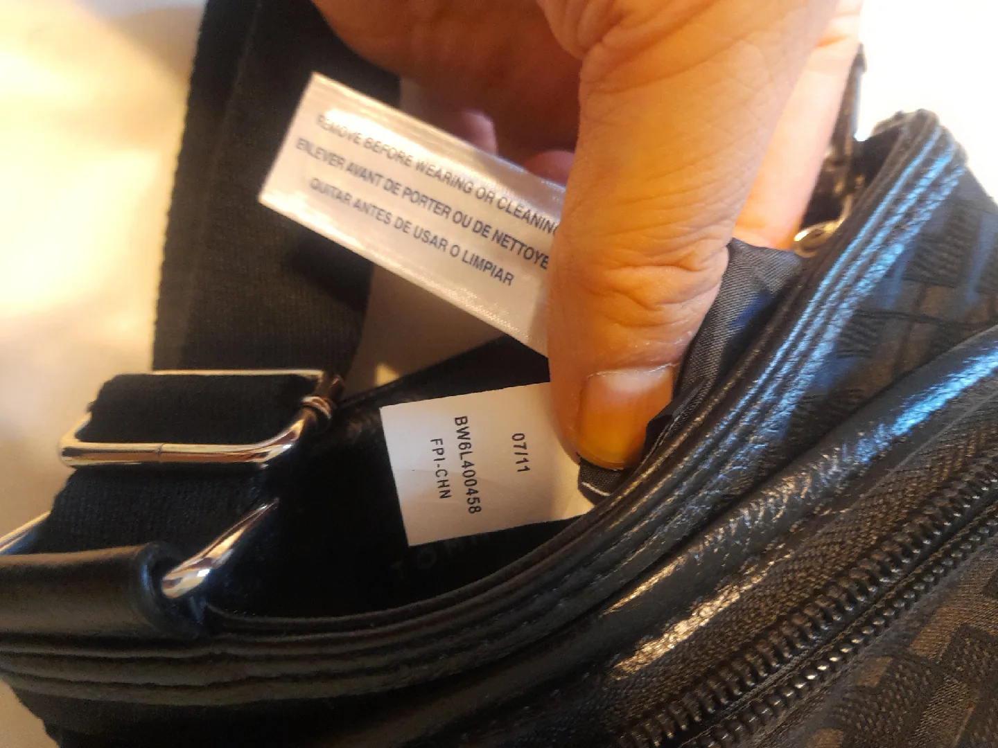 Tommy Hilfiger Black Crossbody Bag image indicator(6)