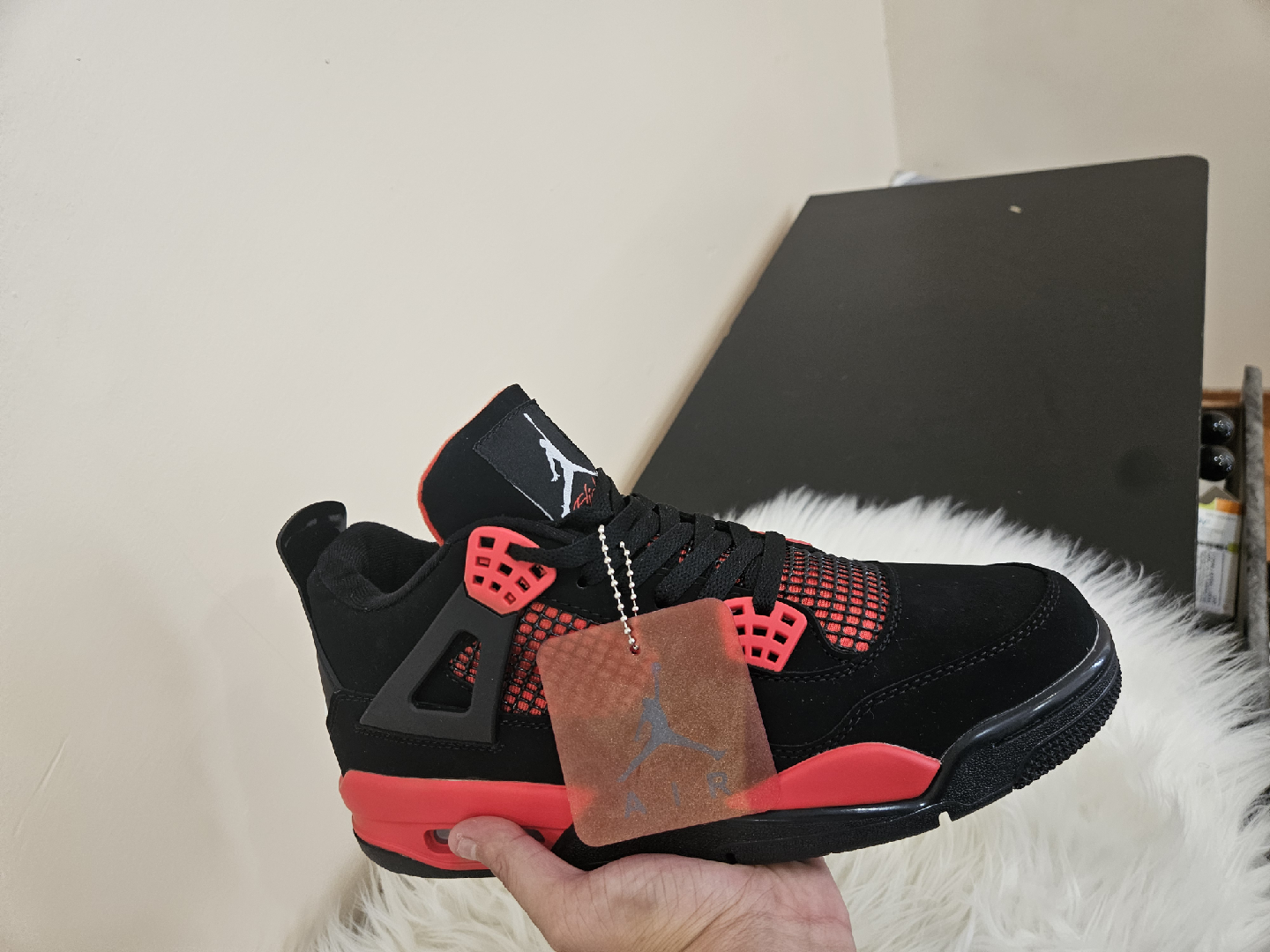 Jordan 4s Red Thunders