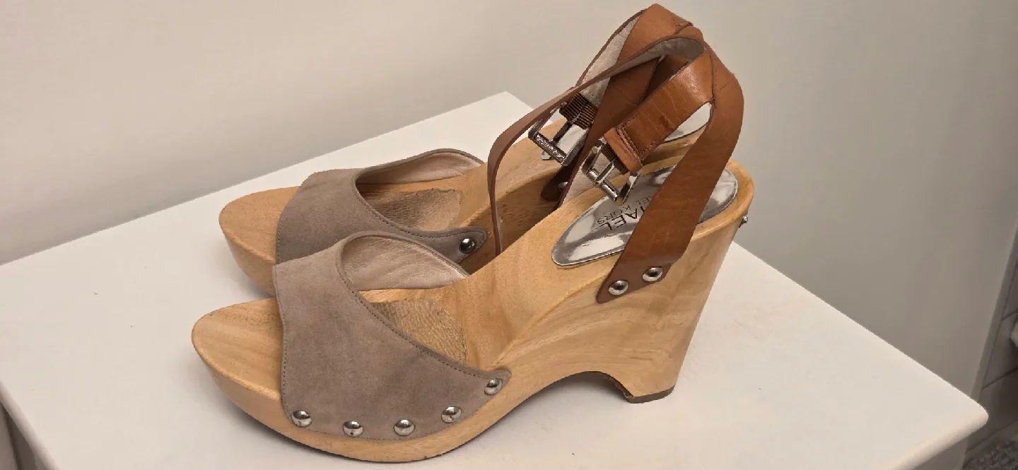 Michael Kors Wedge Sandals, Size 8 image indicator(5)