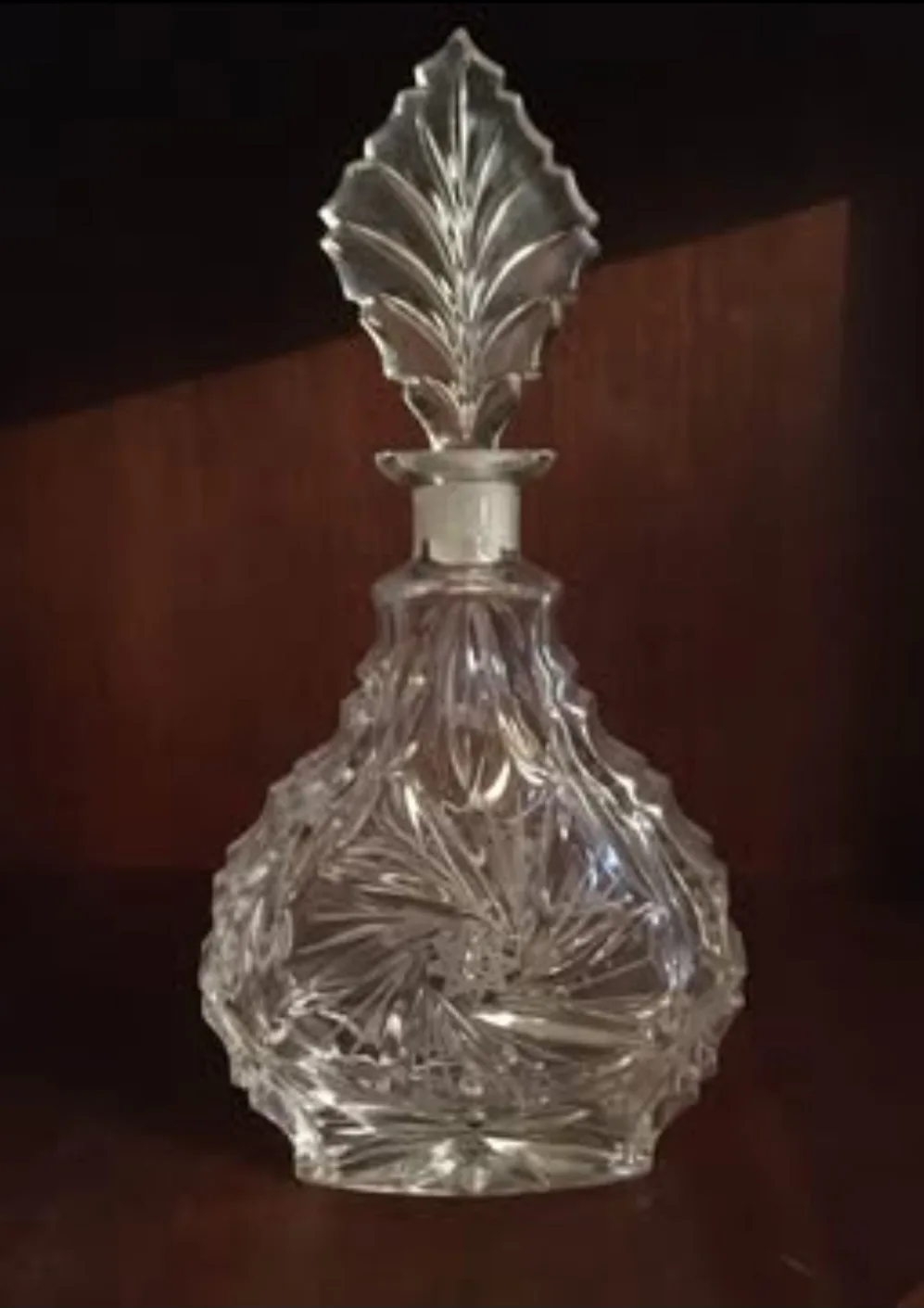 Pinwheel Crystal Decanter thumbnail