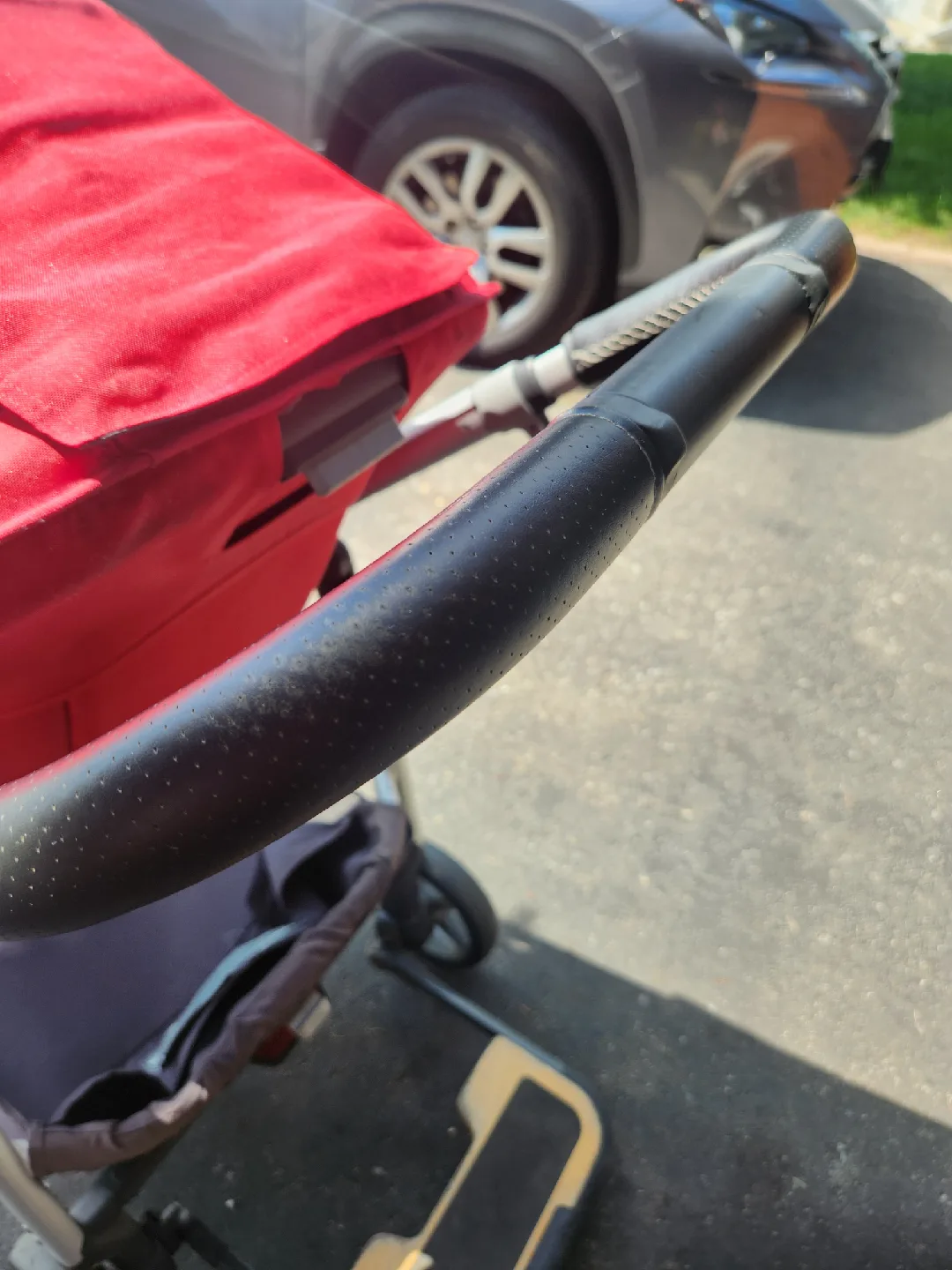 Fully loaded UPPAbaby Cruz Stroller with Accessories image indicator(4)