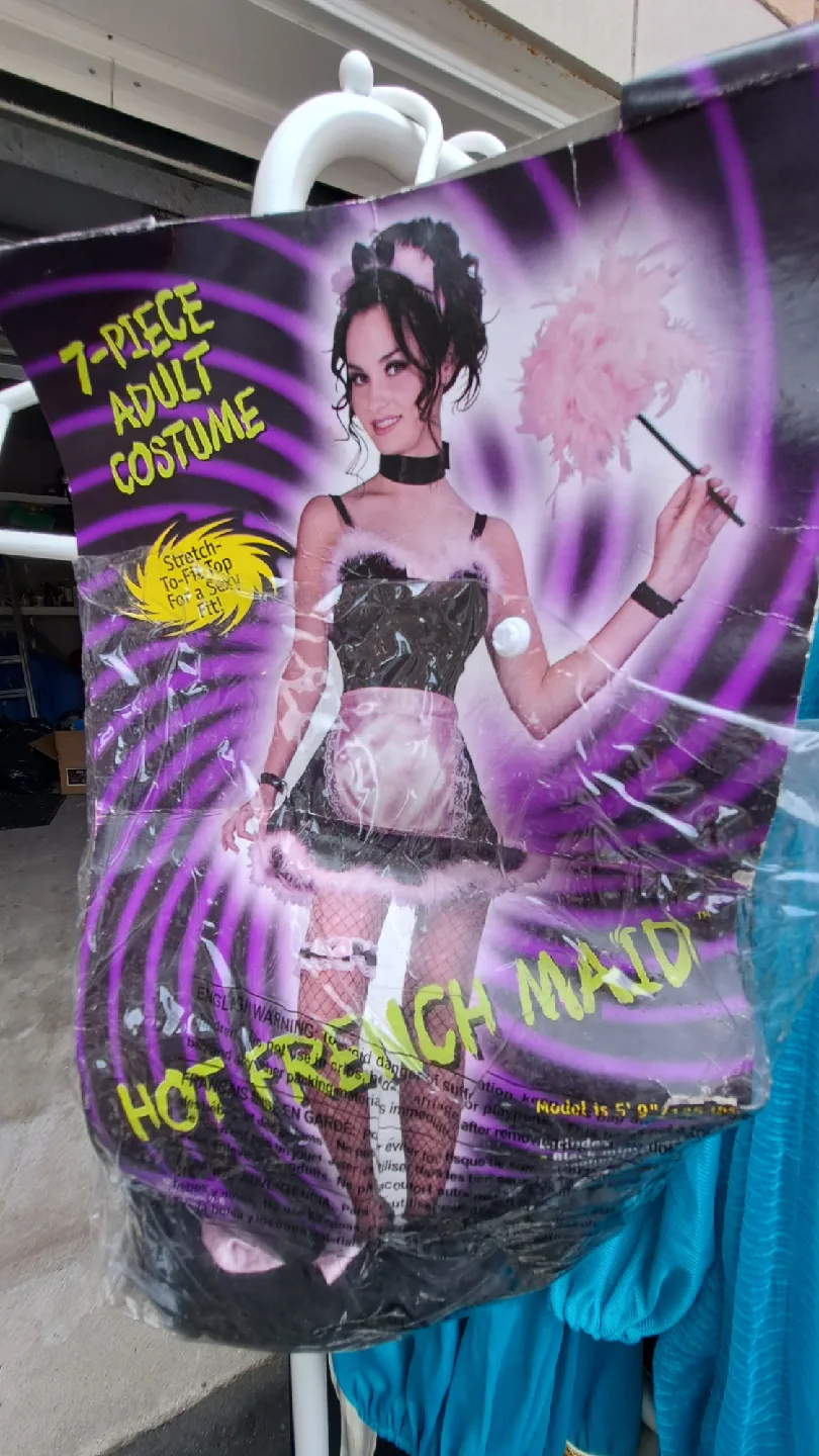 Adult Halloween Costume image indicator(5)
