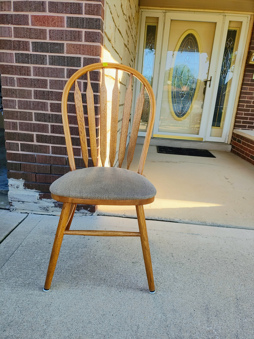 5 Wooden Spindle Back Kitchen/Dining Chairs - photo 2