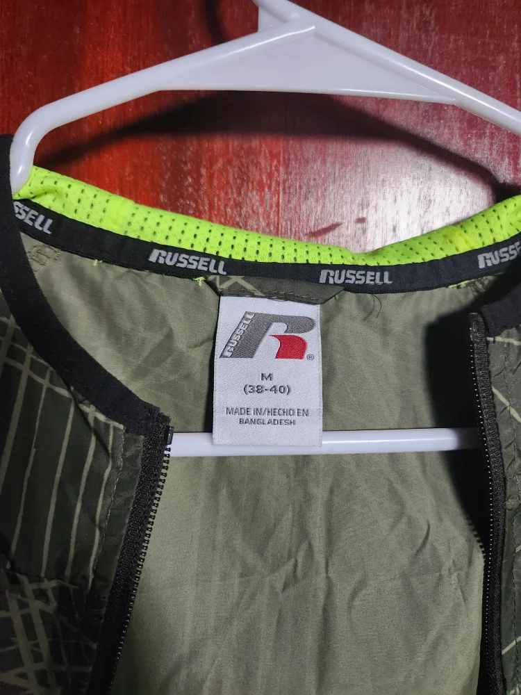 Russell Athletic Windbreaker Jacket - Size M image indicator(2)