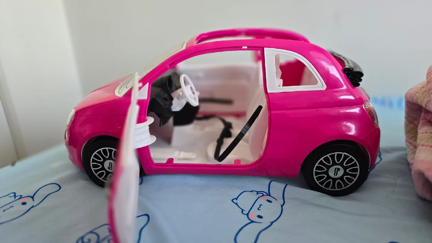 Barbie Fiat 500 Pink Car image indicator(3)