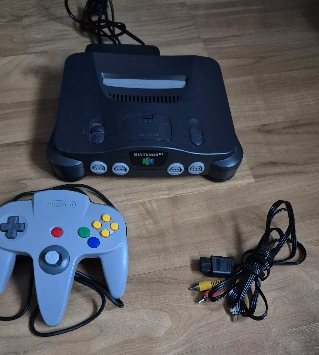 Nintendo 64 consoles thumbnail