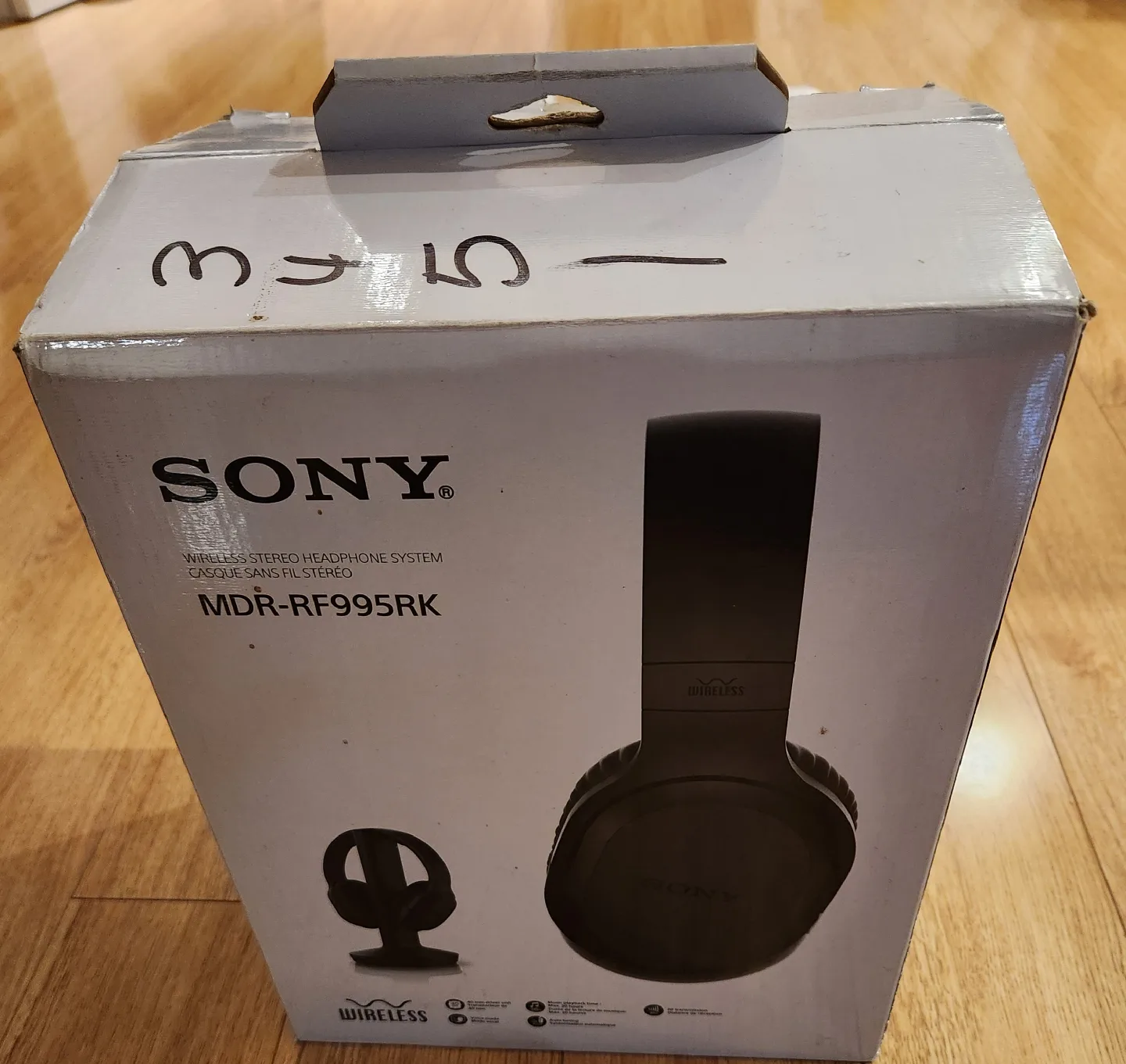 SONY MDR- RF995RK WIRELESS HEADPHONES thumbnail