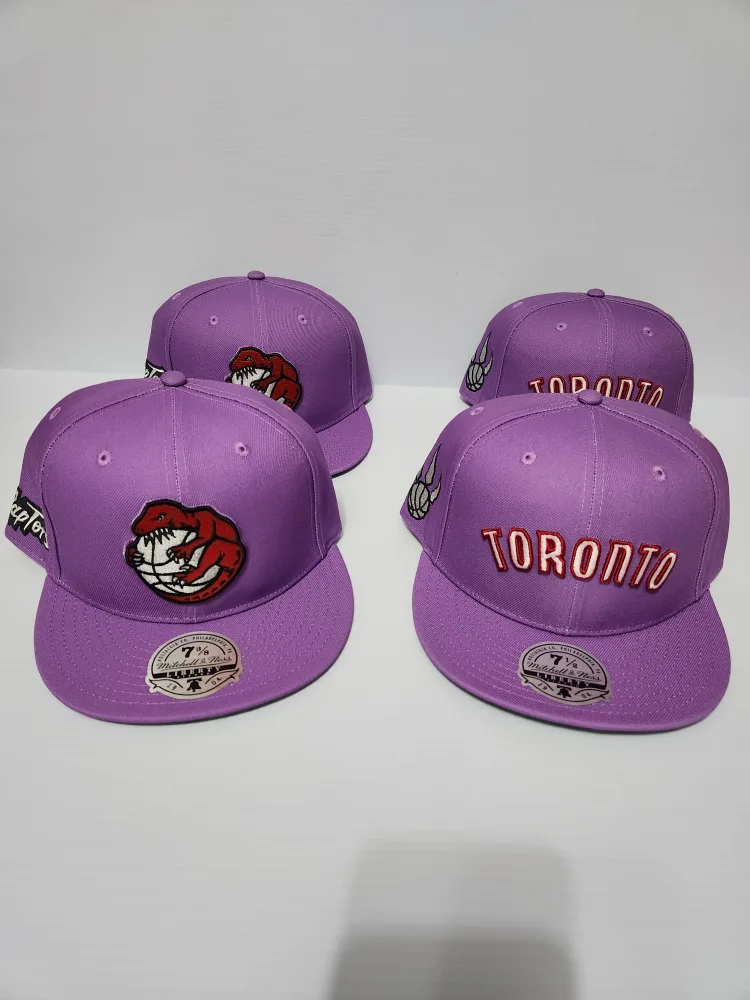 Mitchell & Ness Toronto Raptors Fitted Hat - Size 7 3/8 thumbnail