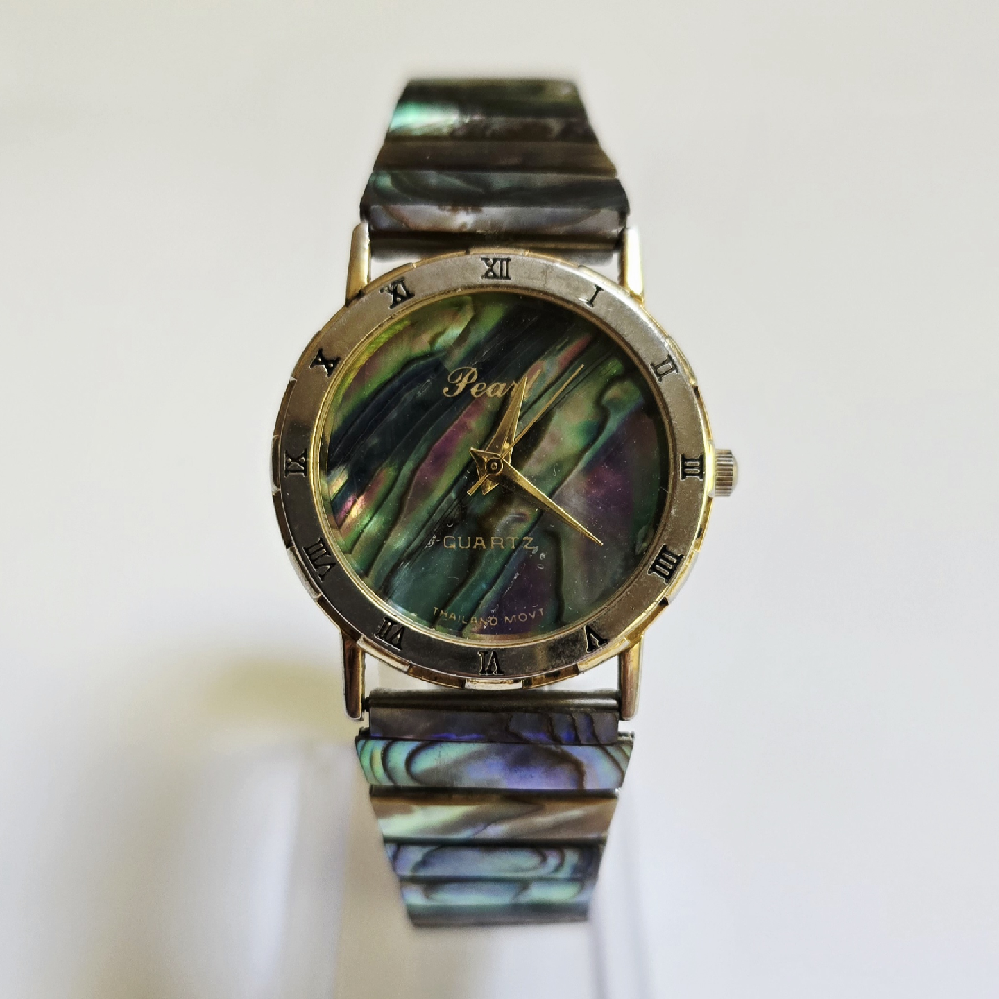 Mother of Pearl Quartz Watch New Battery