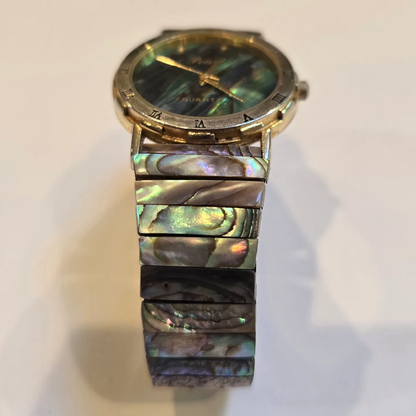 Mother of Pearl Quartz Watch New Battery image indicator(6)