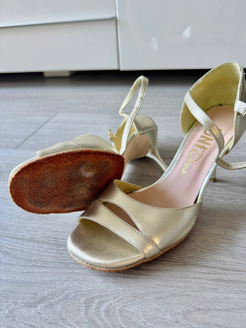 By Delle shoes - photo 2