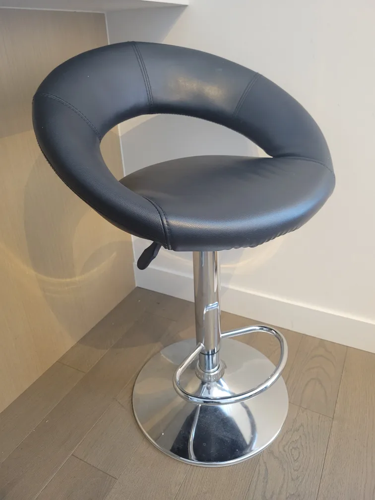 Black Swivel Bar Stool(adjustable)