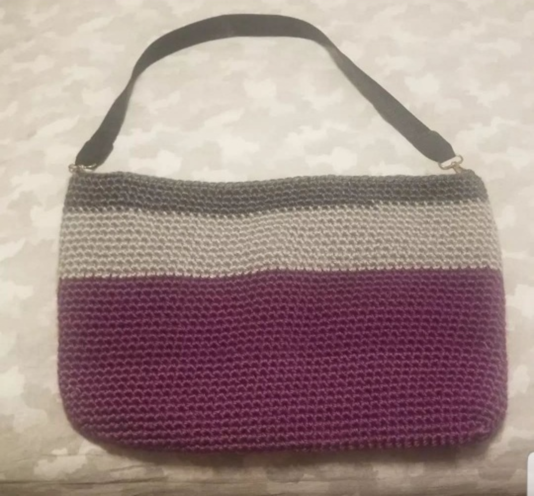Handmade Crocheted Shoulder Bags - photo 4