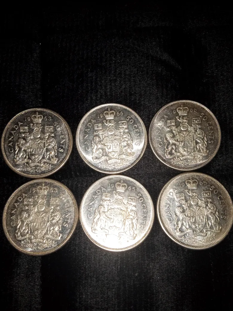 Vintage Canadian 50 Cent Coins image indicator(3)