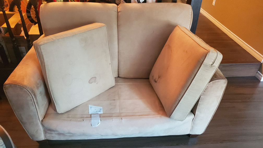 Free 2 seater couch - Get $50 cash for pickup - photo 2