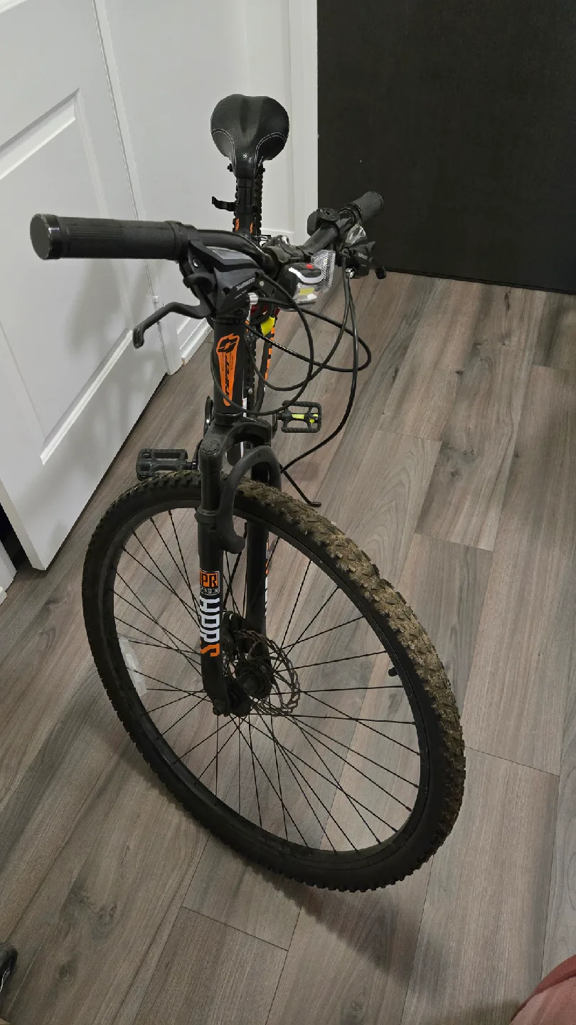 Hyper Viking Trail Aluminum Mountain Bike RIM 20 inches. image indicator(3)