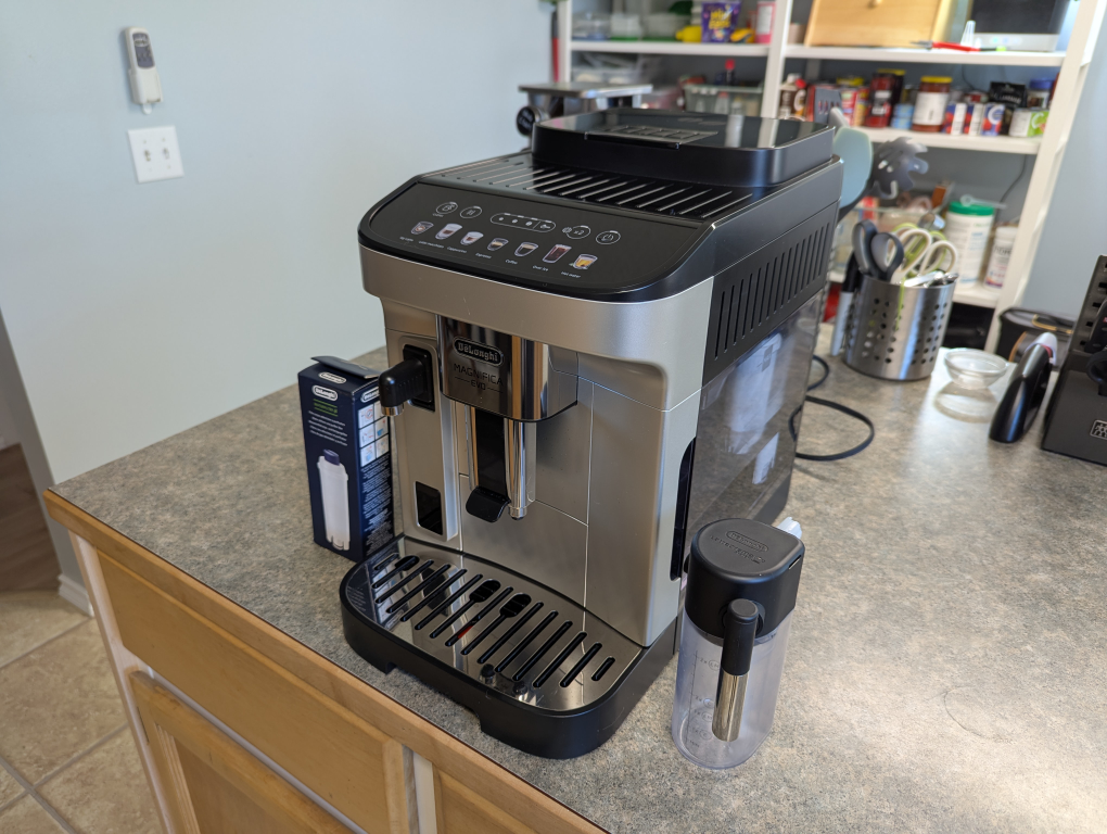 DeLonghi Magnifica EVO Fully Automatic Espresso Maker - photo 2