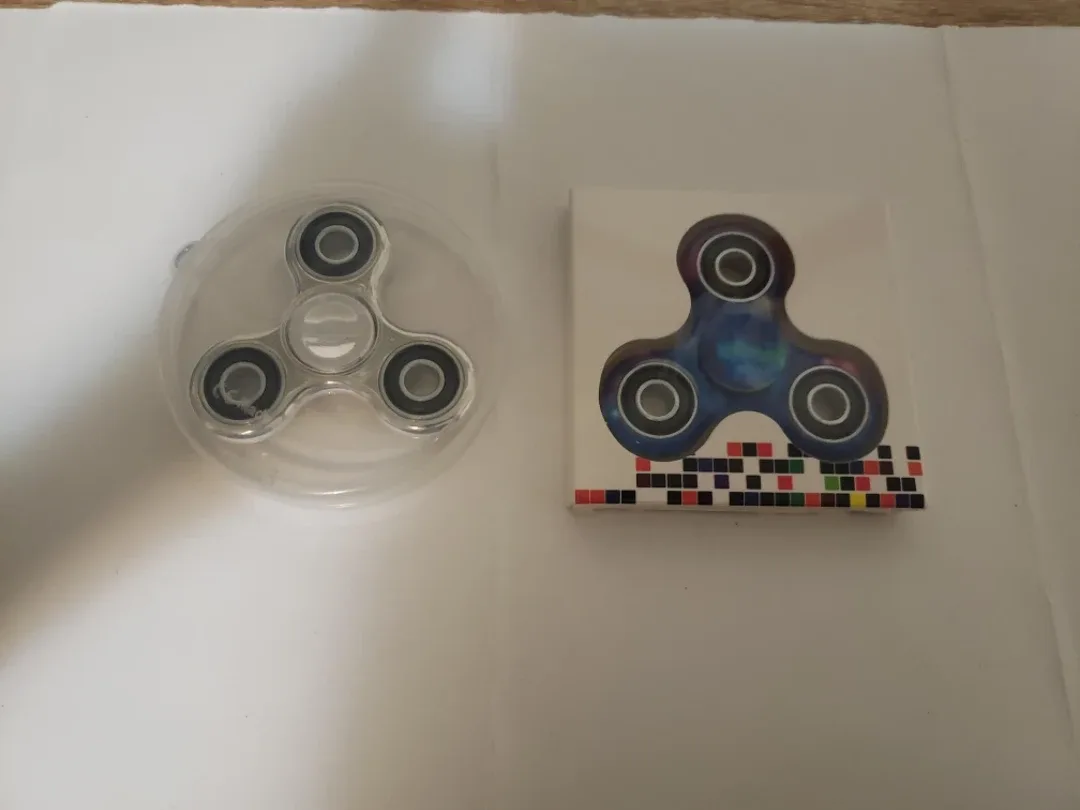 Fidget Spinners image indicator(2)